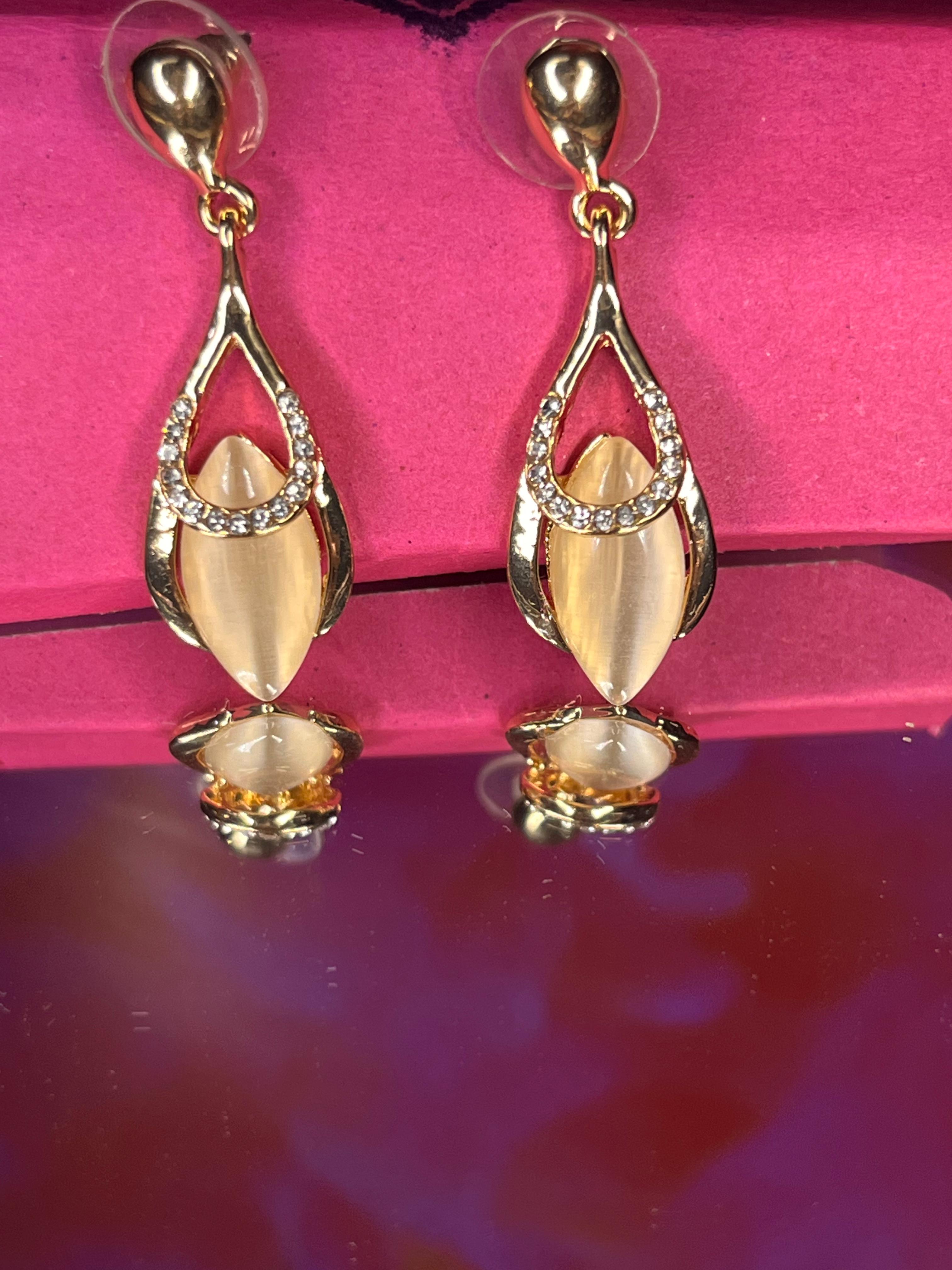 Tear Drop Earrings Side